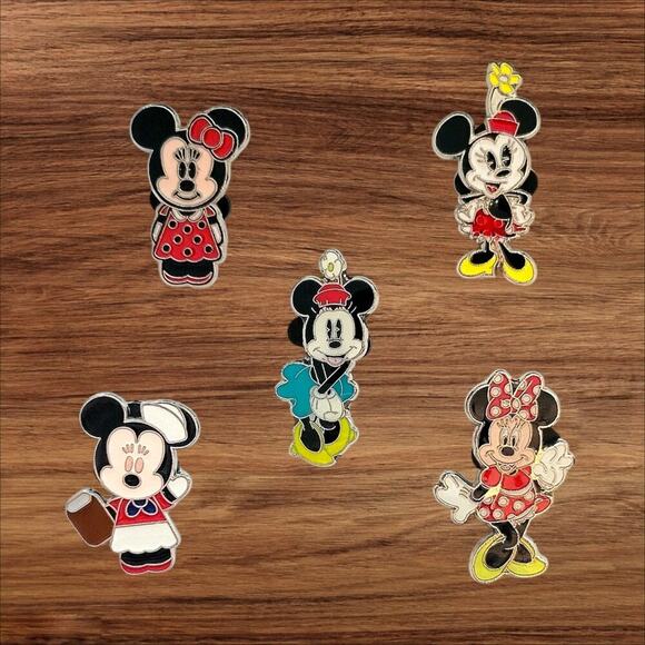 5 Minnie Mouse Disney Parks Trading Pins, Plus 2 Bonus Pins - Picture 1 of 2